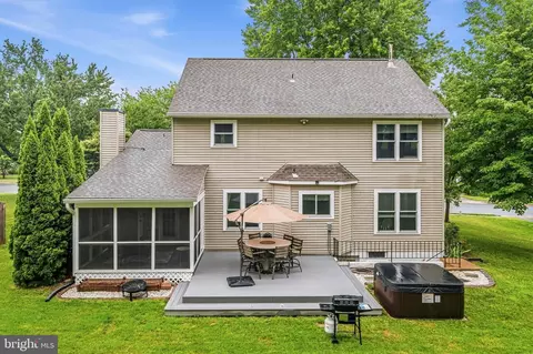 Exterior - 478 Devon Dr, Warrenton, VA 20186 photo 8 of 9