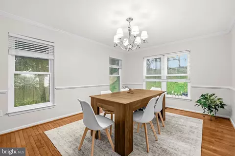 Dining - 478 Devon Dr, Warrenton, VA 20186 photo 2 of 3