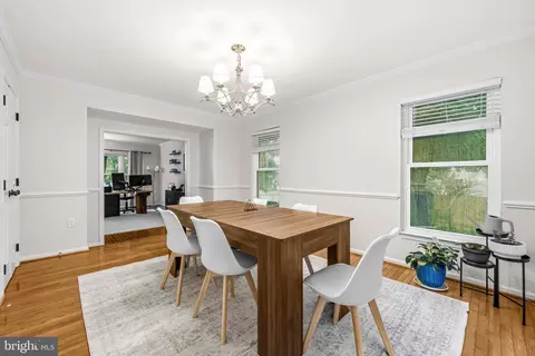 Dining - 478 Devon Dr, Warrenton, VA 20186 photo 3 of 3