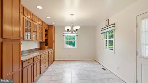 Entry Way - 9288 Bastable Mill Rd, Catlett, VA 20119 photo 3 of 4