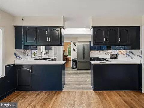Kitchen - 9935 Highland Dr, Marshall, VA 20115 photo 2 of 6