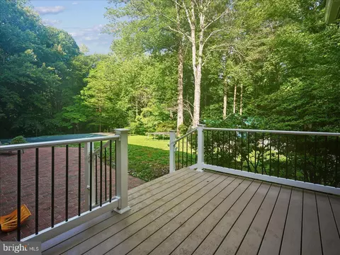 Exterior - 9935 Highland Dr, Marshall, VA 20115 photo 6 of 22