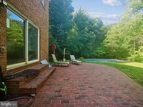 Exterior - 9935 Highland Dr, Marshall, VA 20115 photo 7 of 22