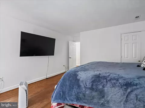 Bedroom - 9935 Highland Dr, Marshall, VA 20115 photo 8 of 12