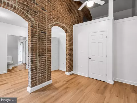 Entry Way - 9935 Highland Dr, Marshall, VA 20115 photo 5 of 8