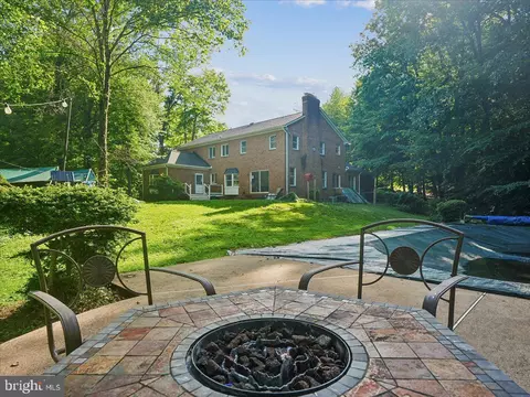 Exterior - 9935 Highland Dr, Marshall, VA 20115 photo 12 of 22