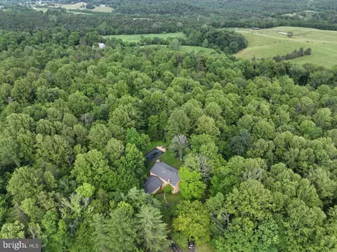 View/Area - 9935 Highland Dr, Marshall, VA 20115 photo 1 of 4