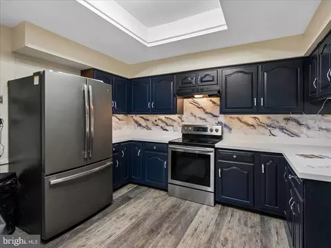 Kitchen - 9935 Highland Dr, Marshall, VA 20115 photo 6 of 6