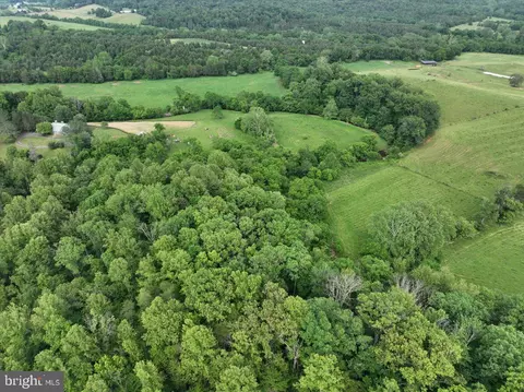 View/Area - 9935 Highland Dr, Marshall, VA 20115 photo 4 of 4
