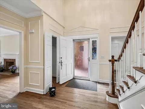 Entry Way - 9935 Highland Dr, Marshall, VA 20115 photo 3 of 8