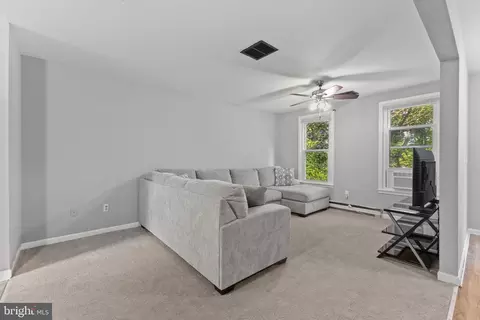 Living - 8474 Emerald Ln, Marshall, VA 20115 photo 1 of 1