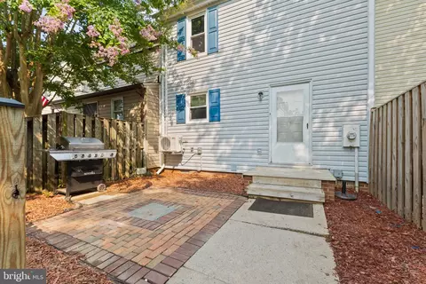 Exterior - 8474 Emerald Ln, Marshall, VA 20115 photo 4 of 7