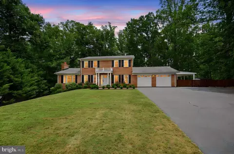 7347 Hunton St, Warrenton, VA 20187
