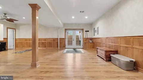 Entry Way - 2113 Courthouse Rd, Catlett, VA 20119 photo 8 of 14
