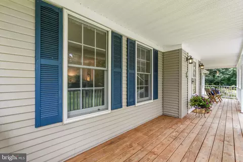 Exterior - 7823 Overbrook Dr, Catlett, VA 20119 photo 2 of 11