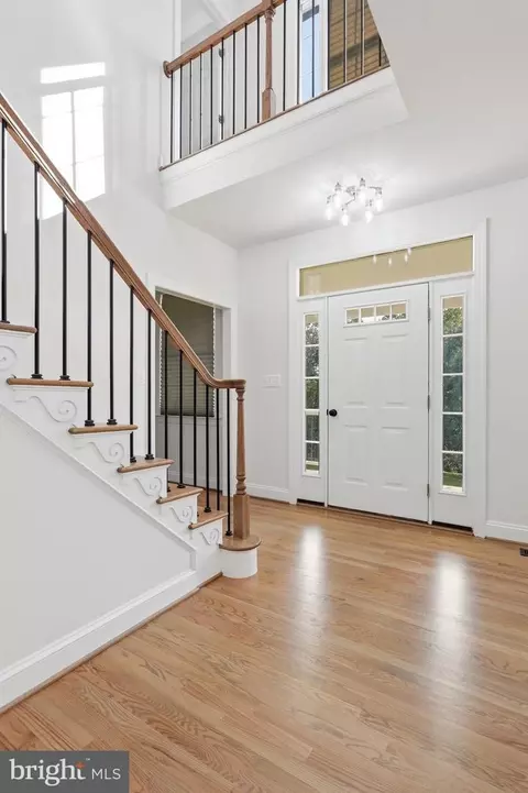 Entry Way - 6178 John Barton Payne Rd, Marshall, VA 20115 photo 2 of 9