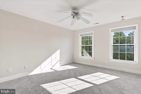 Bedroom - 6178 John Barton Payne Rd, Marshall, VA 20115 photo 6 of 14