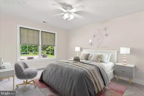 Bedroom - 6178 John Barton Payne Rd, Marshall, VA 20115 photo 9 of 14