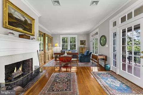 Living - 12004 Raven Ln, Markham, VA 22643 photo 1 of 7