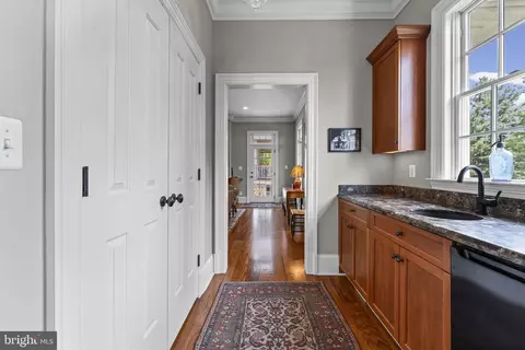 Entry Way - 12004 Raven Ln, Markham, VA 22643 photo 16 of 20