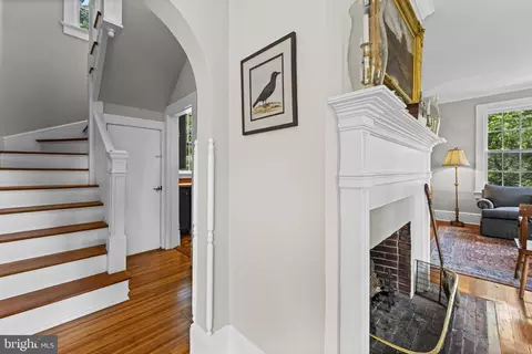 Entry Way - 12004 Raven Ln, Markham, VA 22643 photo 2 of 20