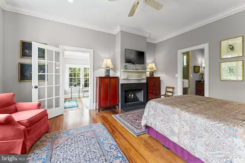 Bedroom - 12004 Raven Ln, Markham, VA 22643 photo 2 of 16