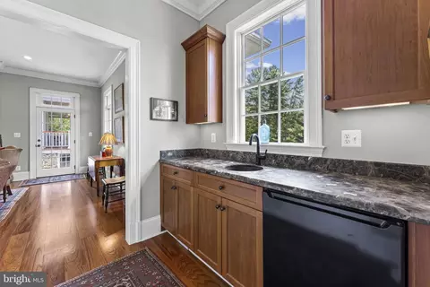 Entry Way - 12004 Raven Ln, Markham, VA 22643 photo 15 of 20