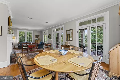 Dining - 12004 Raven Ln, Markham, VA 22643 photo 2 of 2