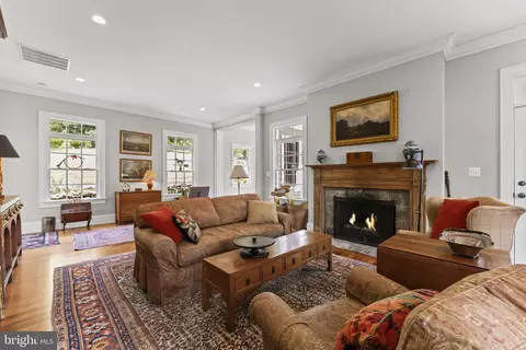 Living - 12004 Raven Ln, Markham, VA 22643 photo 6 of 7