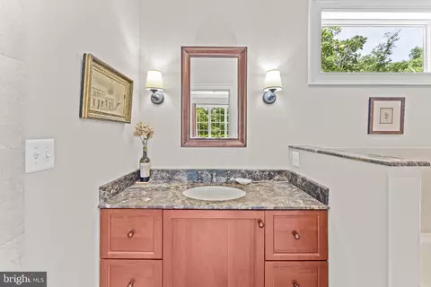 Bath - 12004 Raven Ln, Markham, VA 22643 photo 1 of 5