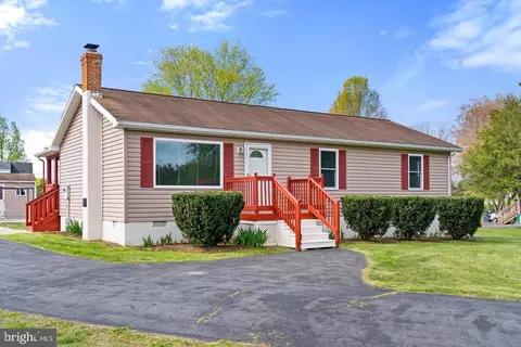 6731 W Forbes Pl W, Bealeton, VA 22712