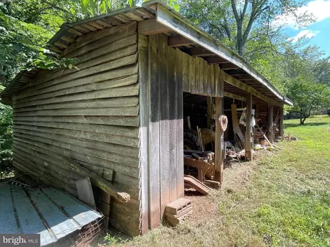 Exterior - 11351 Yeats Dr, Catlett, VA 20119 photo 14 of 20
