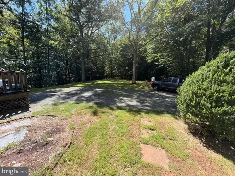 Exterior - 11351 Yeats Dr, Catlett, VA 20119 photo 10 of 20