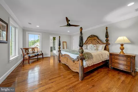 Bedroom - 5352 Dixons Mill Rd, Marshall, VA 20115 photo 2 of 3