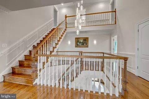 Entry Way - 5352 Dixons Mill Rd, Marshall, VA 20115 photo 5 of 7