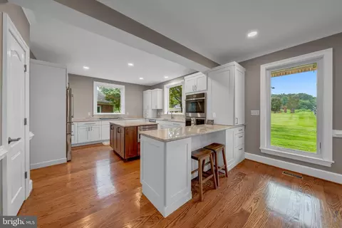 Kitchen - 5352 Dixons Mill Rd, Marshall, VA 20115 photo 1 of 2
