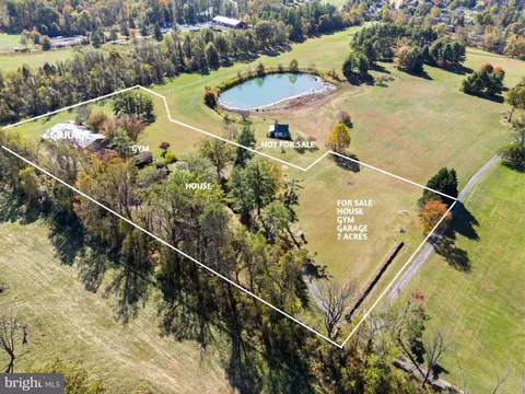 7099 Glen Curtiss Ln, Warrenton, VA 20187
