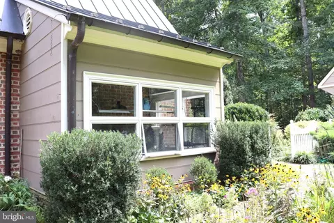 Exterior - 8000 Springhope Dr, Catlett, VA 20119 photo 10 of 14