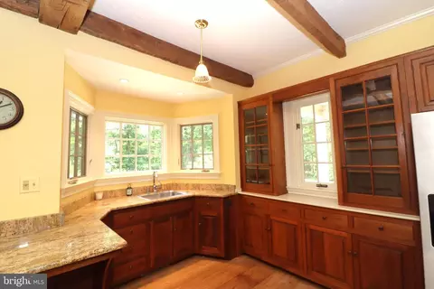 Kitchen - 8000 Springhope Dr, Catlett, VA 20119 photo 5 of 7