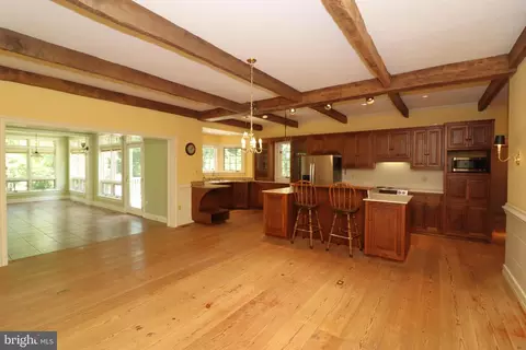 Kitchen - 8000 Springhope Dr, Catlett, VA 20119 photo 6 of 7