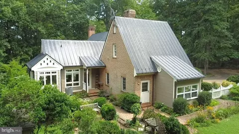 Exterior - 8000 Springhope Dr, Catlett, VA 20119 photo 9 of 14
