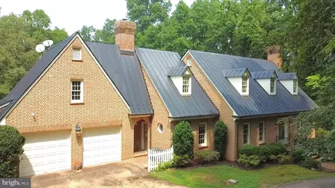 Exterior - 8000 Springhope Dr, Catlett, VA 20119 photo 3 of 14