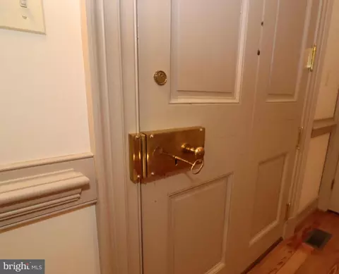 Entry Way - 8000 Springhope Dr, Catlett, VA 20119 photo 3 of 9