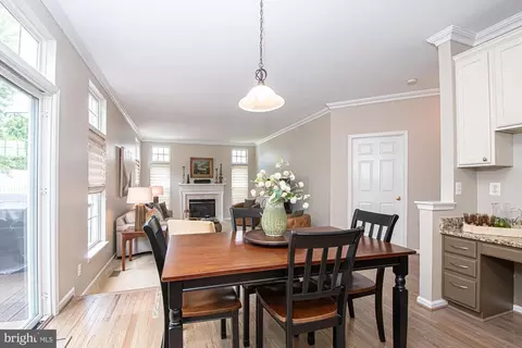 Dining - 364 Singleton Cir, Warrenton, VA 20186 photo 4 of 9