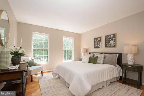 Bedroom - 364 Singleton Cir, Warrenton, VA 20186 photo 9 of 13