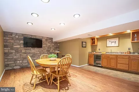Dining - 364 Singleton Cir, Warrenton, VA 20186 photo 9 of 9