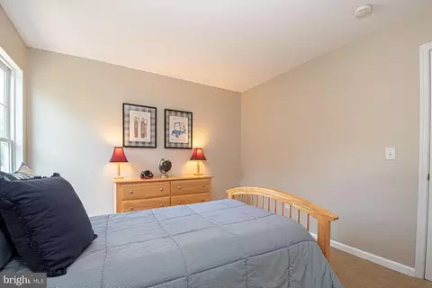 Bedroom - 364 Singleton Cir, Warrenton, VA 20186 photo 5 of 13