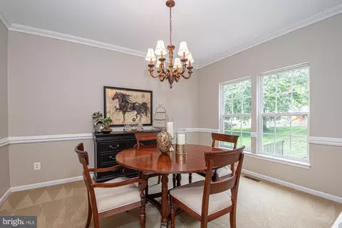 Dining - 364 Singleton Cir, Warrenton, VA 20186 photo 2 of 9
