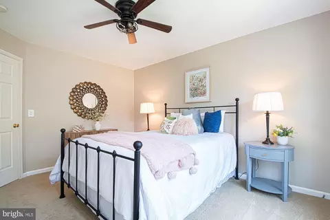 Bedroom - 364 Singleton Cir, Warrenton, VA 20186 photo 8 of 13