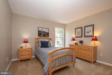Bedroom - 364 Singleton Cir, Warrenton, VA 20186 photo 6 of 13